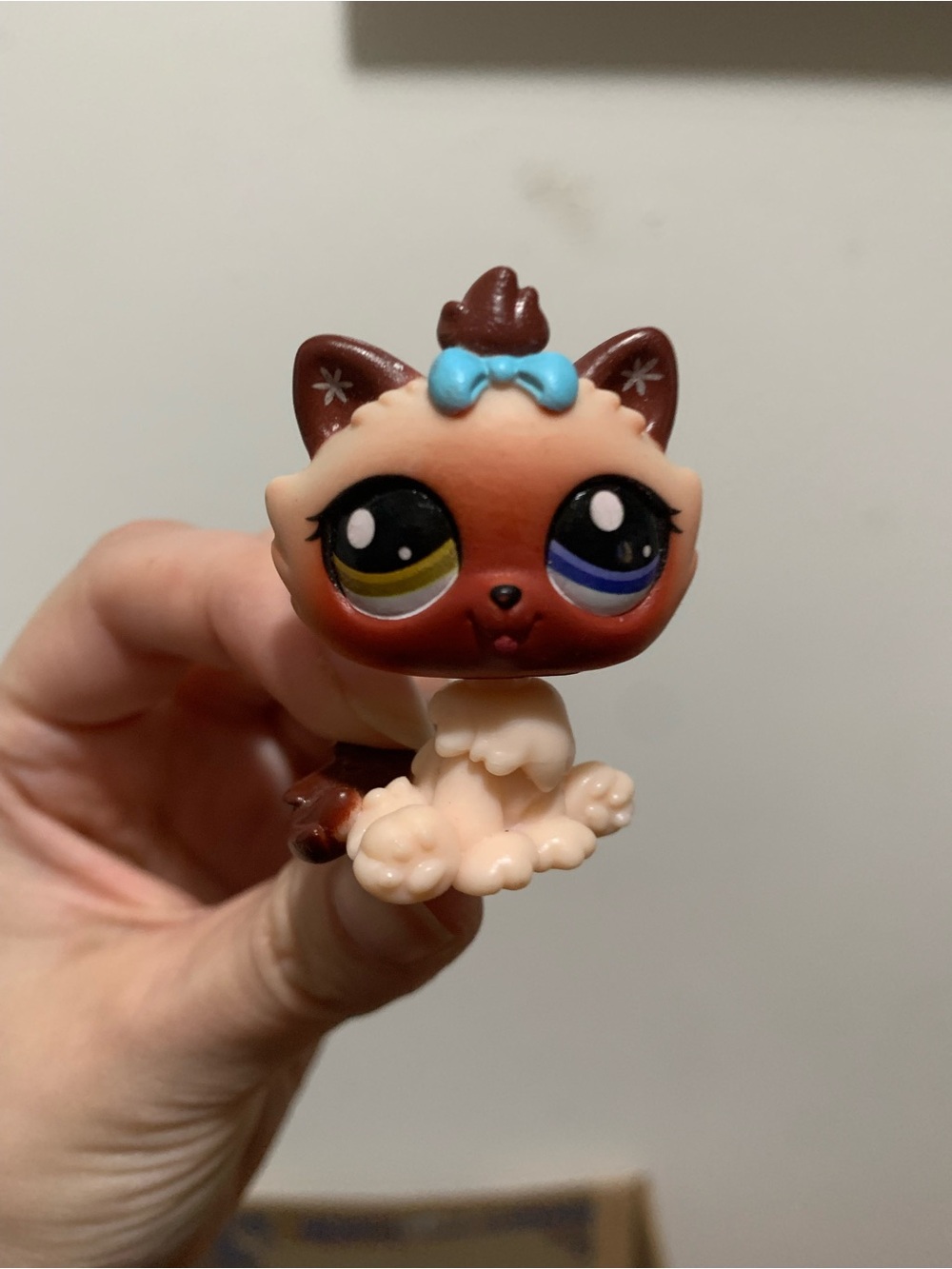 Hasbro Littlest Pet Shop LPS Gen 7 #4 Himalayan Cat 1.5" Figure
